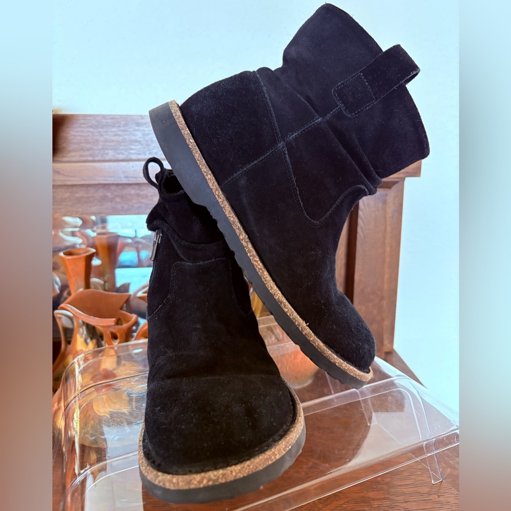 Birkenstock Luton ankle boots, black suede, cork foot bed size 38/7.5 US Women